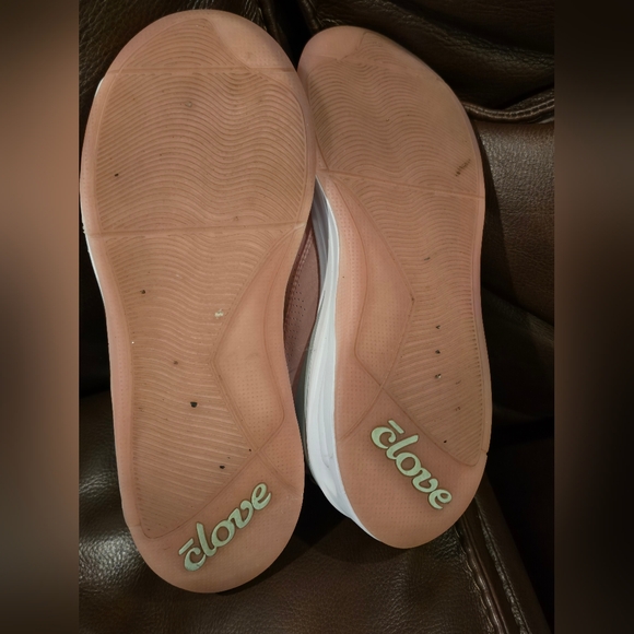 Like new clove nursing shoe - Picture 5 of 5